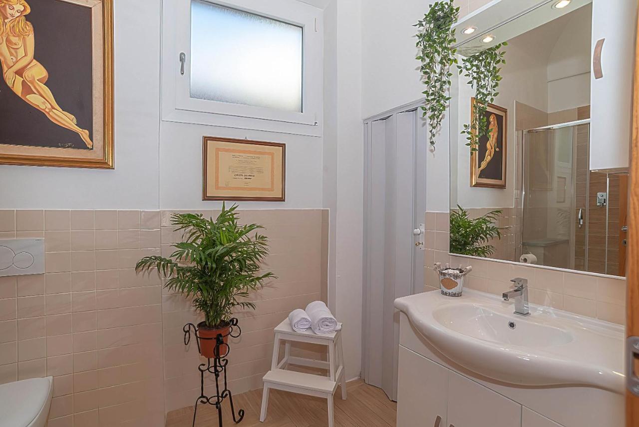 La Casa Del Pittore Olbia Eksteriør billede